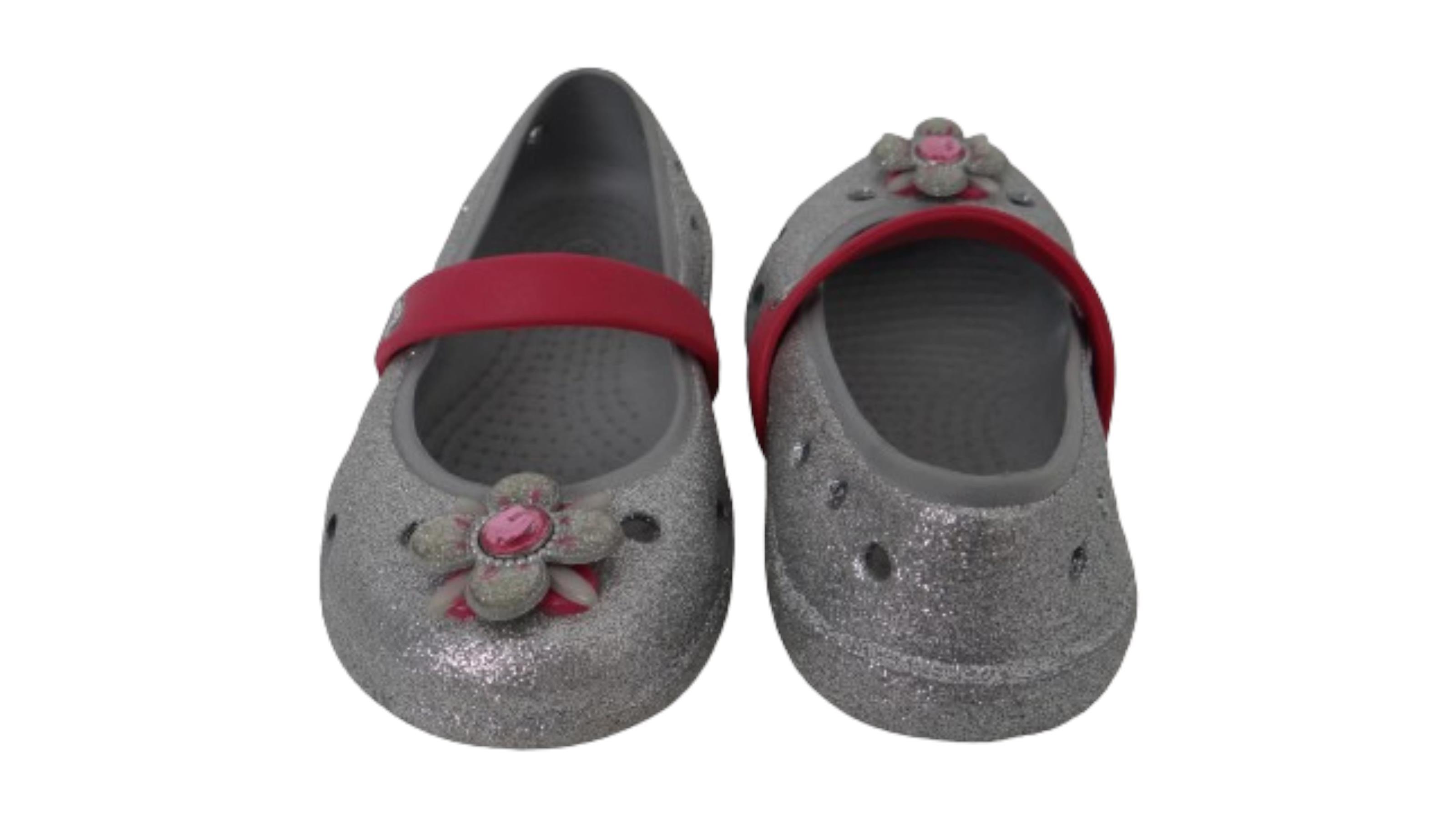 Sapatilha Crocs Genna 2 Infantil Lilás 26/27 27 no Ficou Pequeno -  Desapegos de Sapatos quase novos ou nunca usados para bebês, crianças e  mamães. 384272